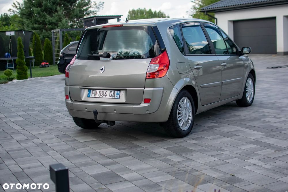 Renault Scenic - 16
