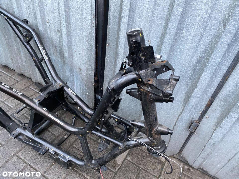 Rama dokumenty  Piaggio MP3 Yourban HPE 19R 300CM - 4