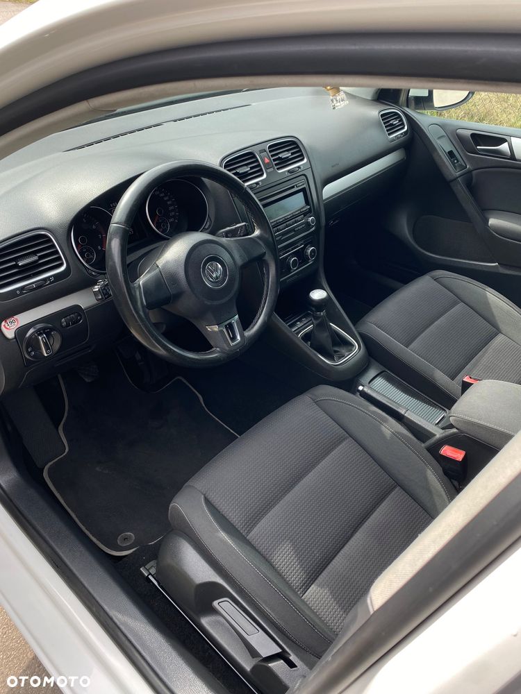 Volkswagen Golf - 11