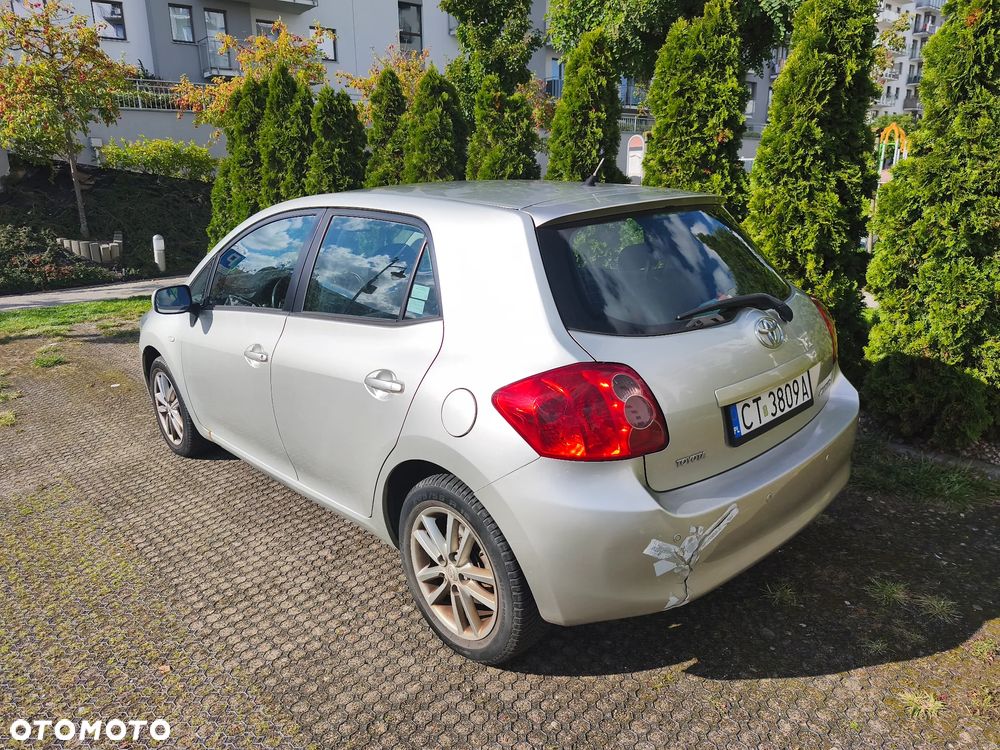 Toyota Auris 1.6 VVT-i Luna MM - 4