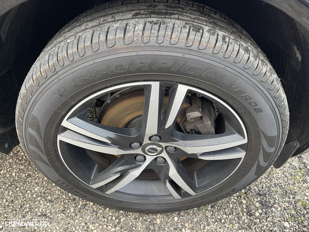 Volvo XC 60 D4 Geartronic RDesign - 32