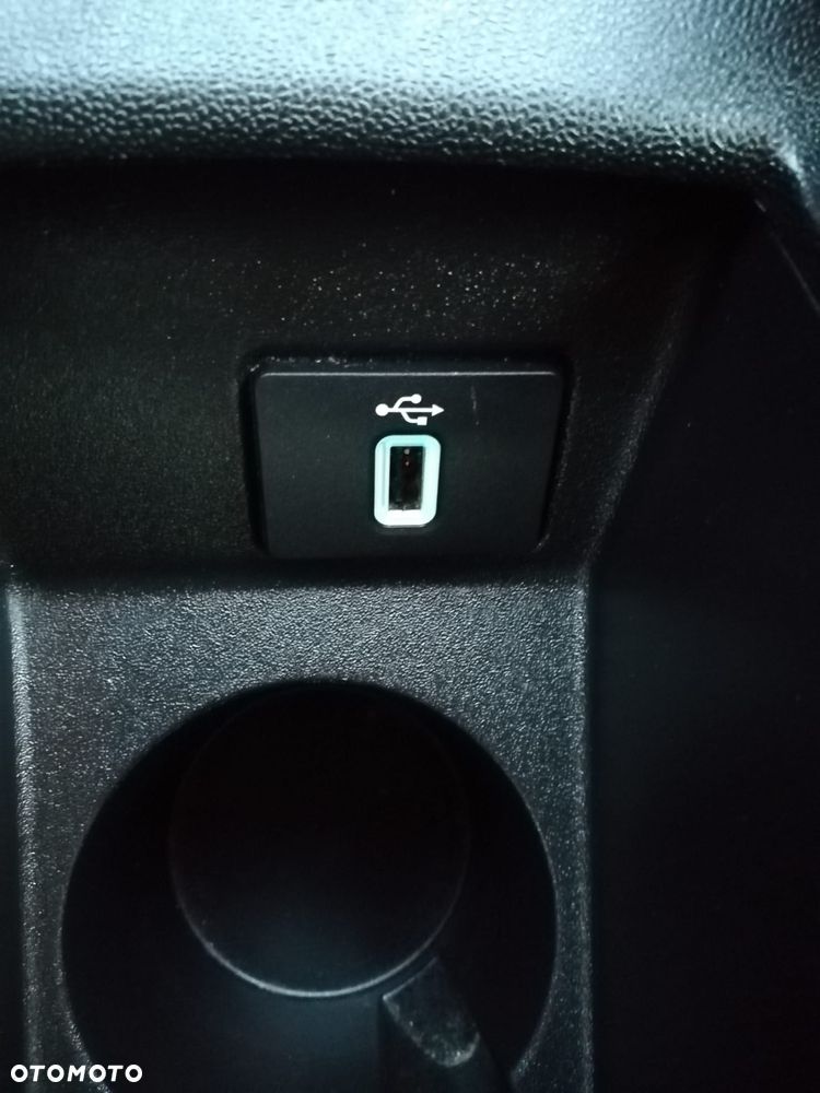 Ford Fiesta 1.1 S&S TREND - 23