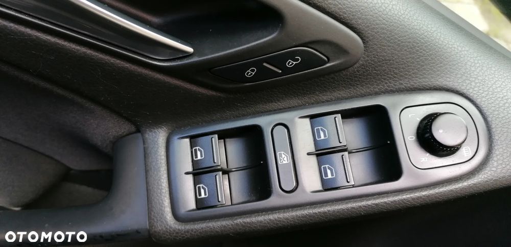 Volkswagen Golf 1.4 Comfortline - 21