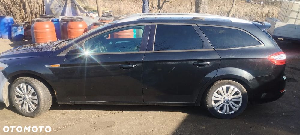 Ford Mondeo 2.0 TDCi Ghia - 17