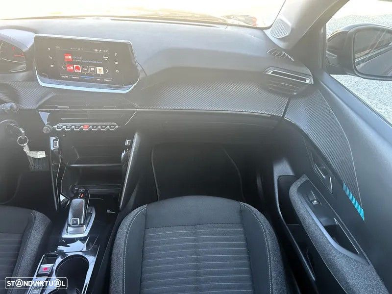 Peugeot 208 1.2 PureTech Allure EAT8 - 27