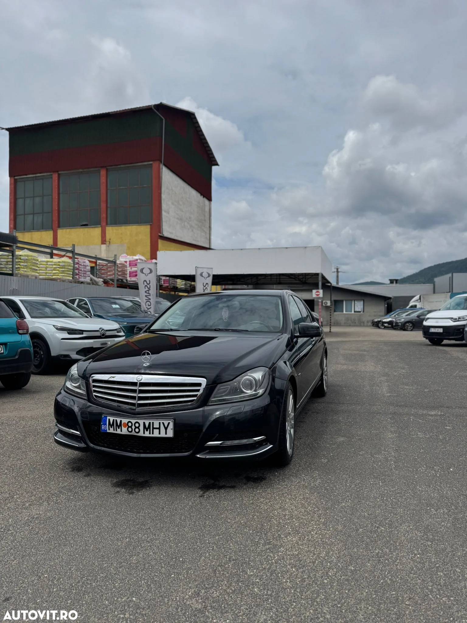 Mercedes-Benz C - 4