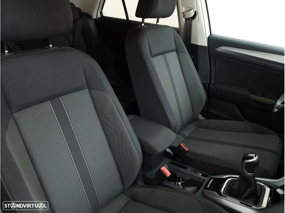 VW T-Roc 2.0 TDI Urban - 16