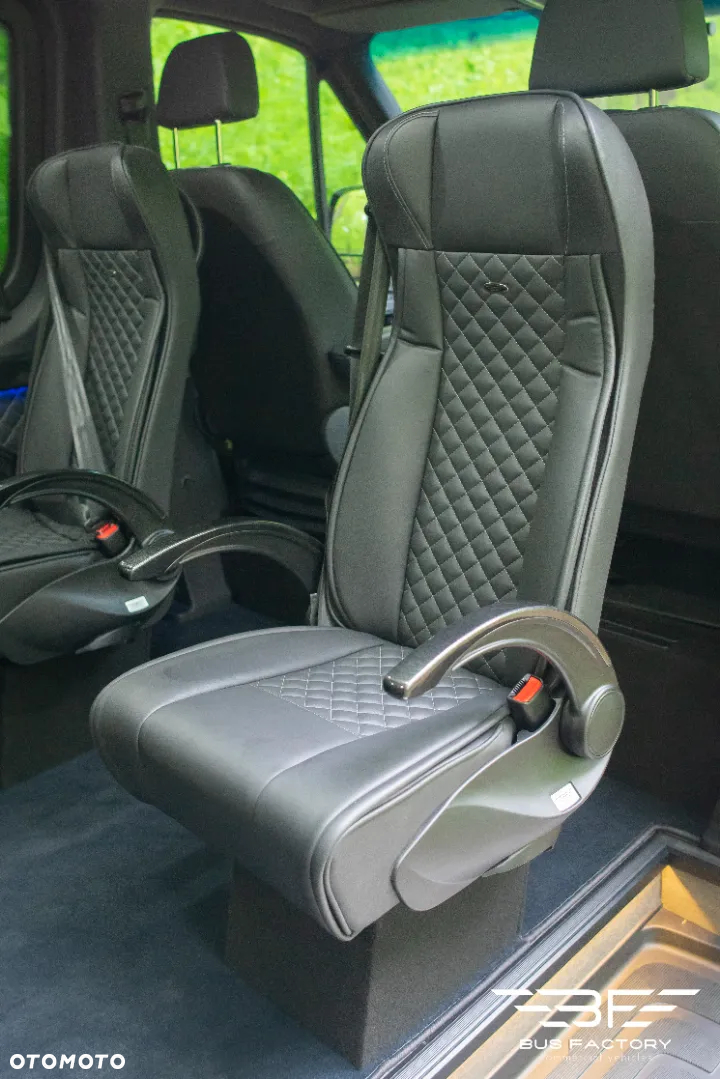Mercedes-Benz Sprinter - 14