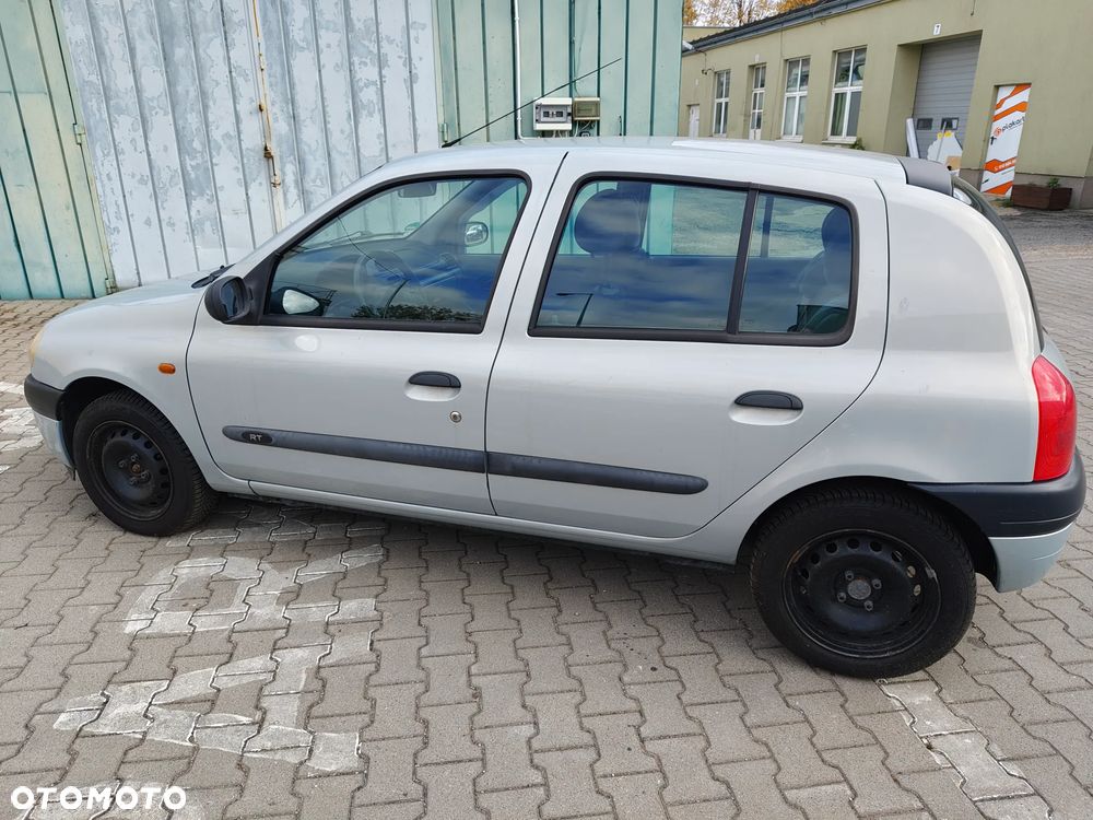 Renault Clio - 6
