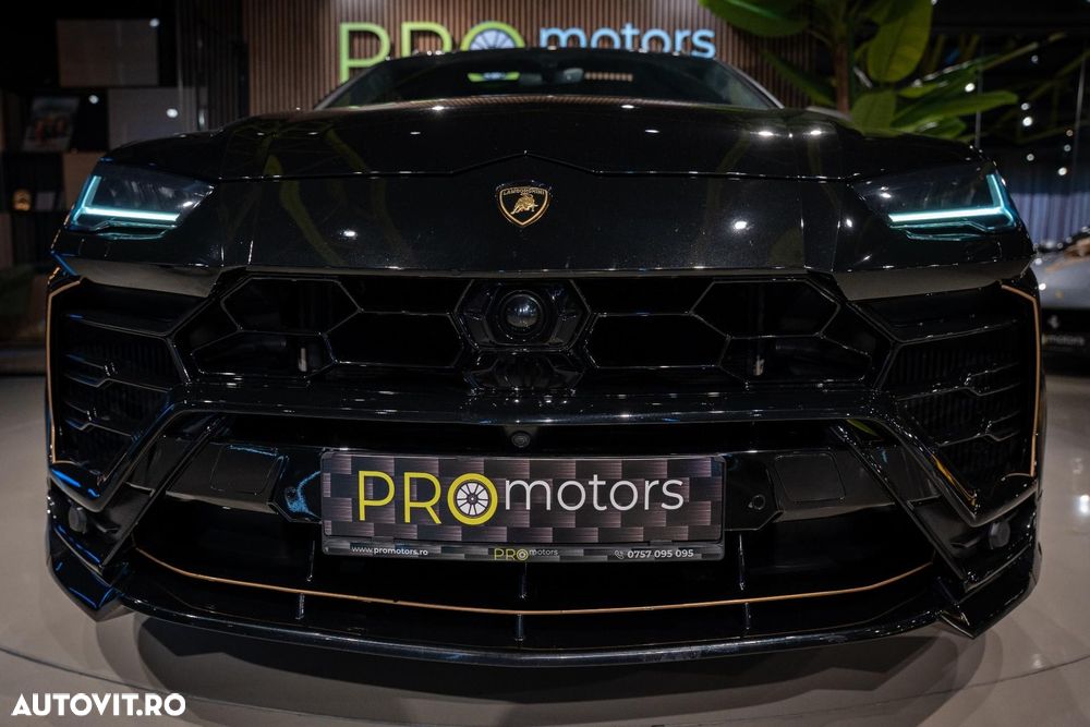 Lamborghini URUS - 13
