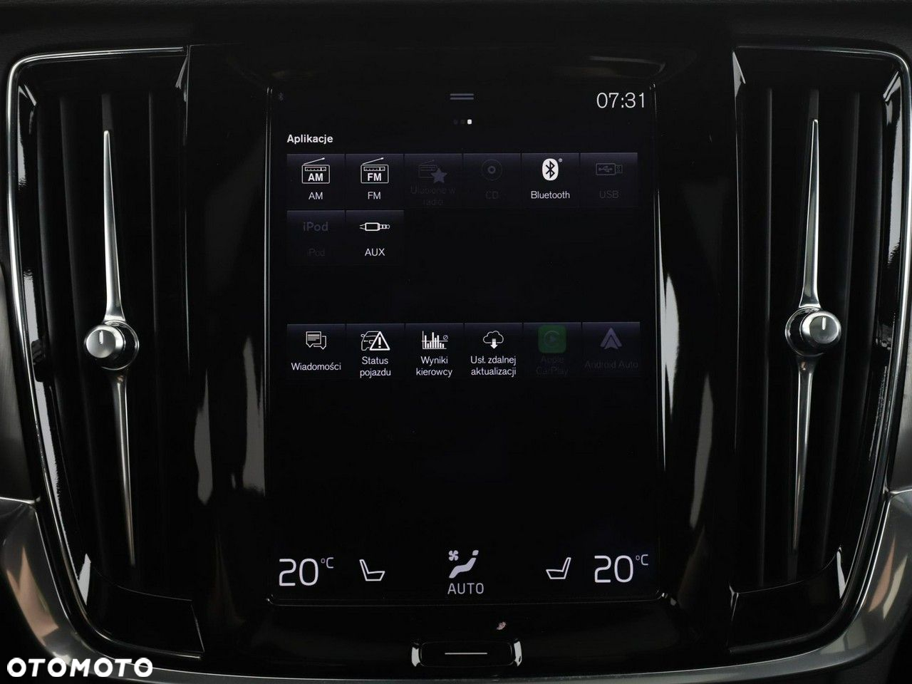 Volvo V90 D4 AWD Momentum - 23