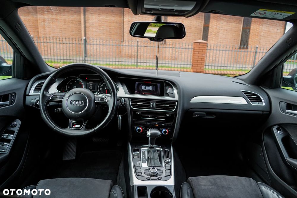 Audi A4 Avant 2.0 TDI clean diesel Quattro S tronic - 25