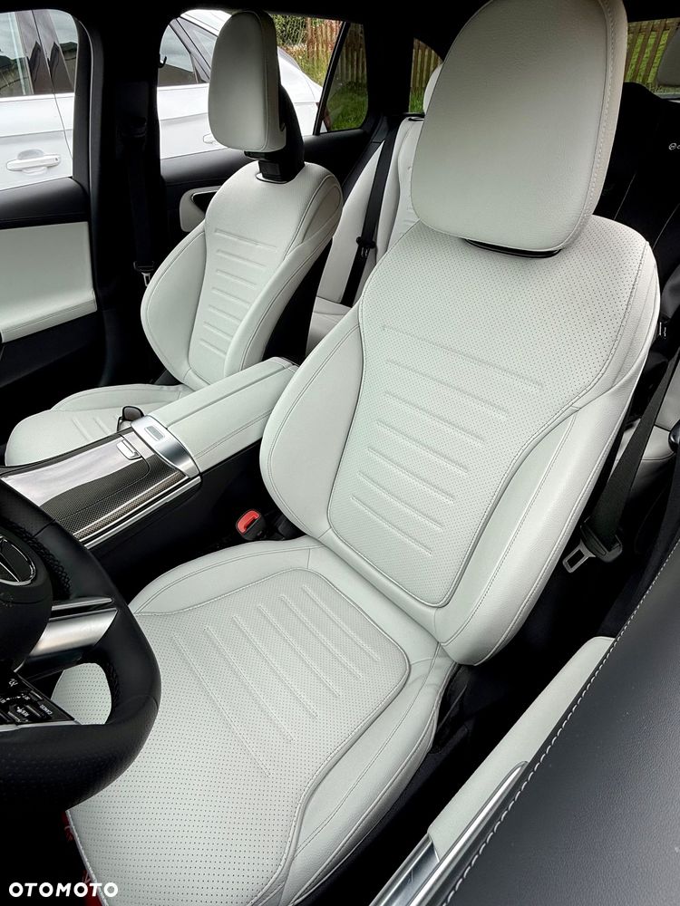 Mercedes-Benz Klasa C 220 d mHEV 4-Matic AMG - 11