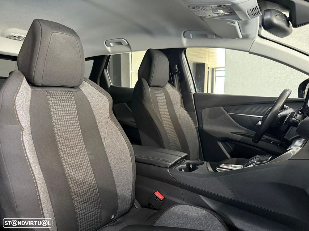 Peugeot 3008 1.5 BlueHDi Allure EAT8 - 11