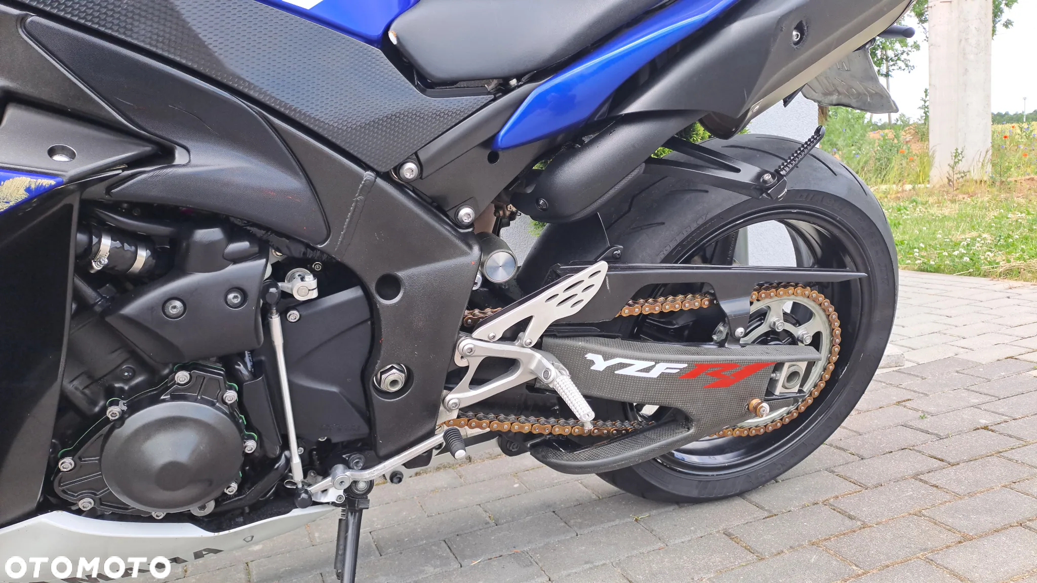 Yamaha R1 - 37
