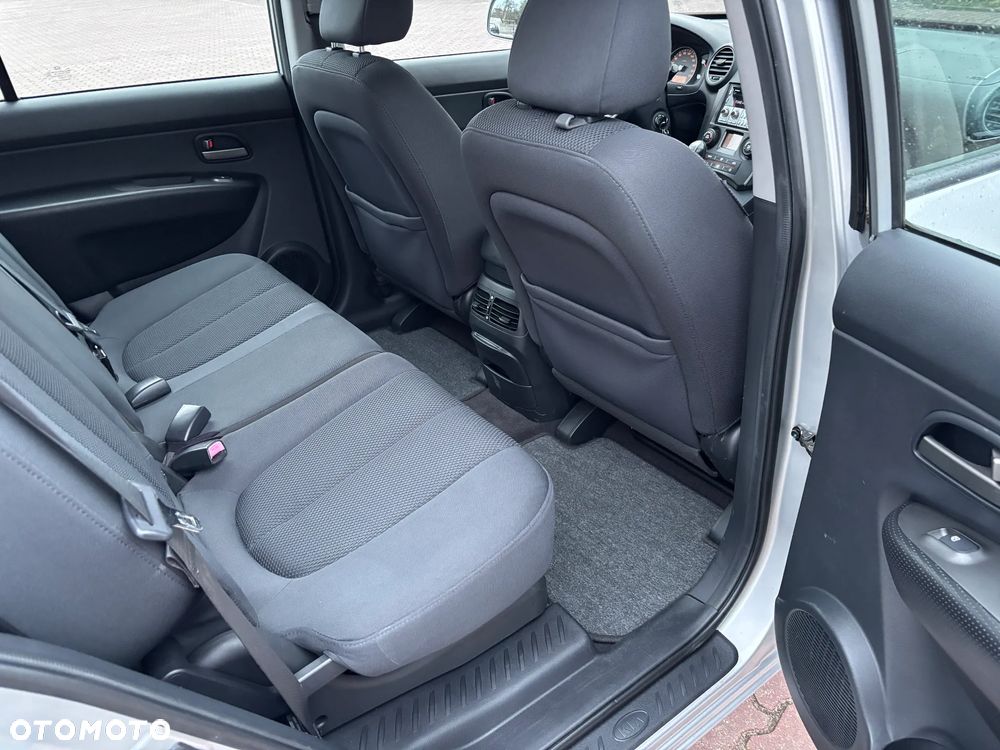 Kia Carens CRDi DPF EX - 21