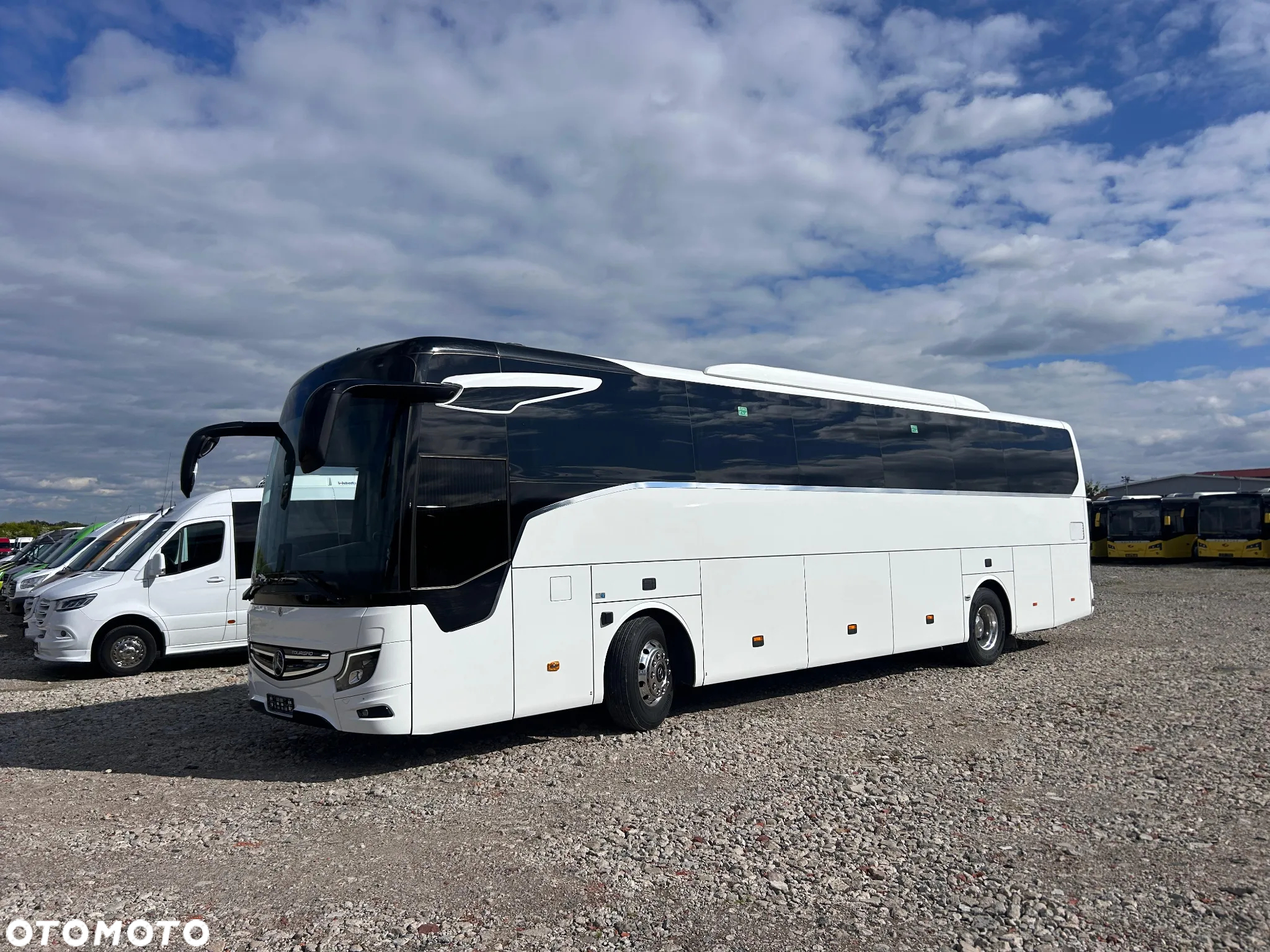 Mercedes-Benz Tourismo - 4