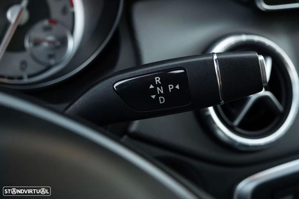 Mercedes-Benz CLA 200 - 24