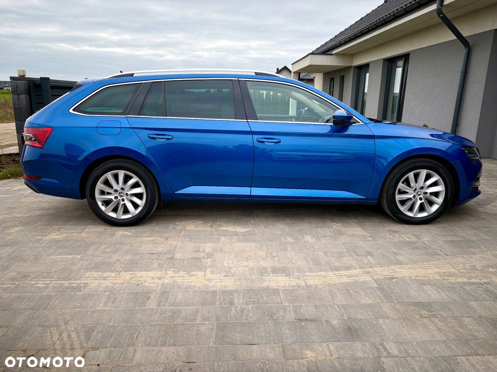 Skoda Superb 2.0 TDI SCR Style DSG - 8