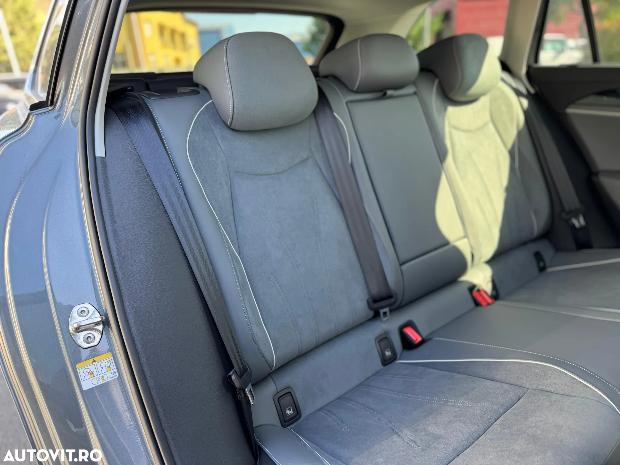 Volkswagen Passat Variant 2.0 TDI DSG Business - 8