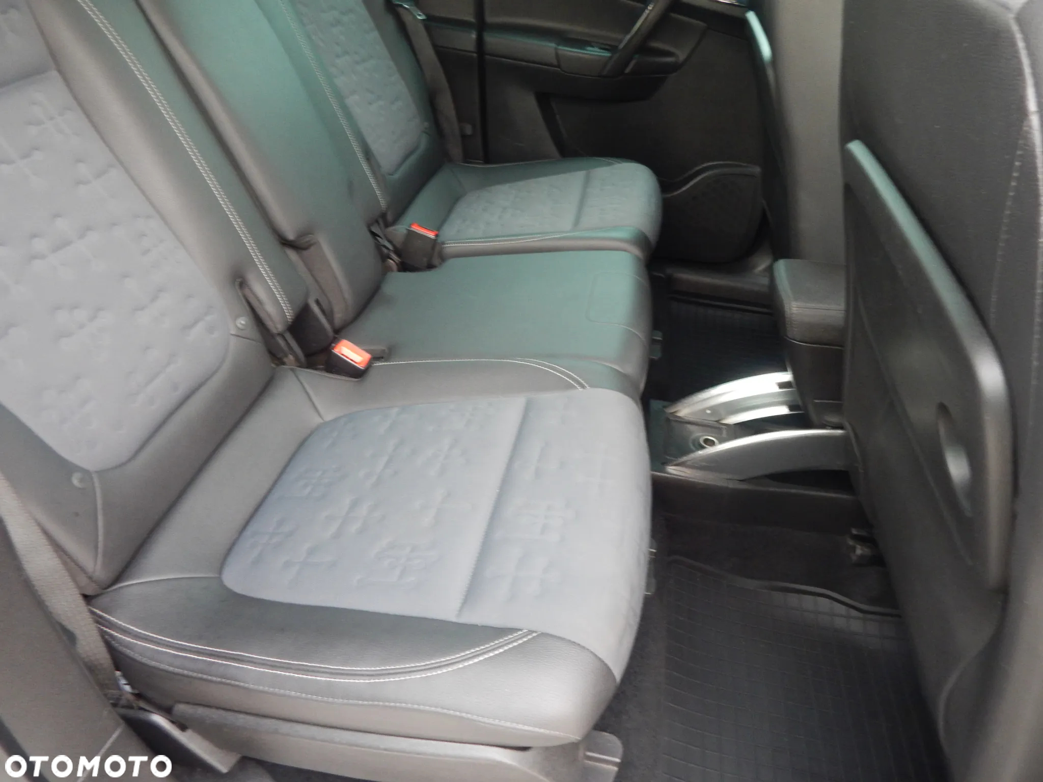 Opel Meriva 1.4 150 Jahre - 8
