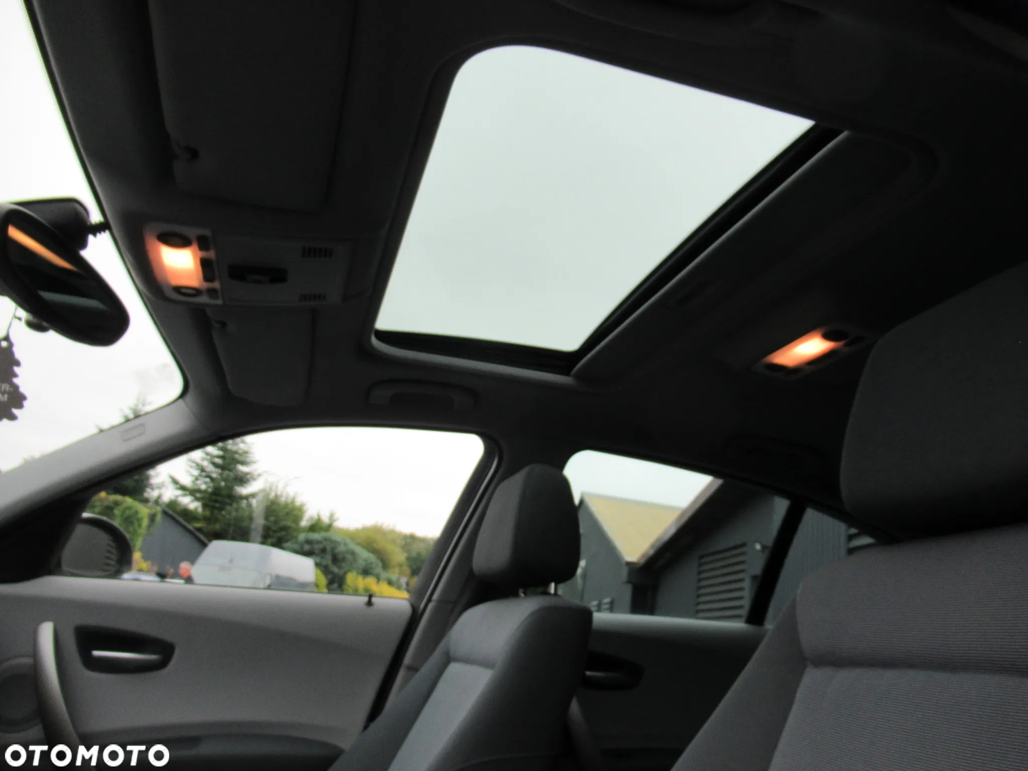 BMW Seria 1 - 21