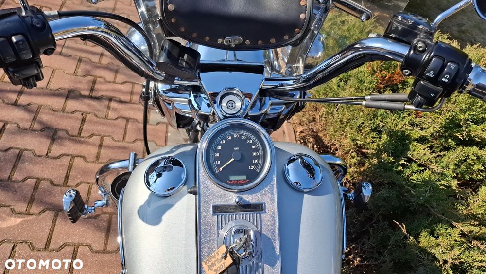 Harley-Davidson Touring Road King - 22
