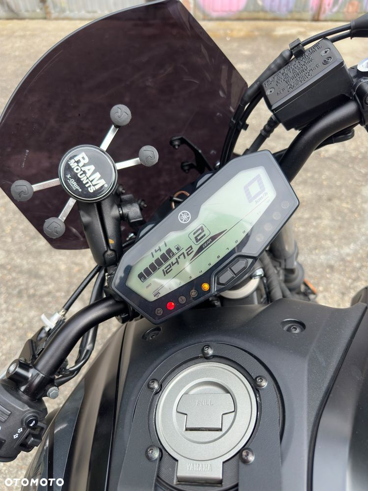 Yamaha MT - 6