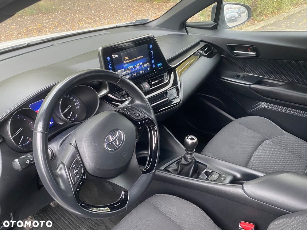 Toyota C-HR 1.2 T Dynamic - 9