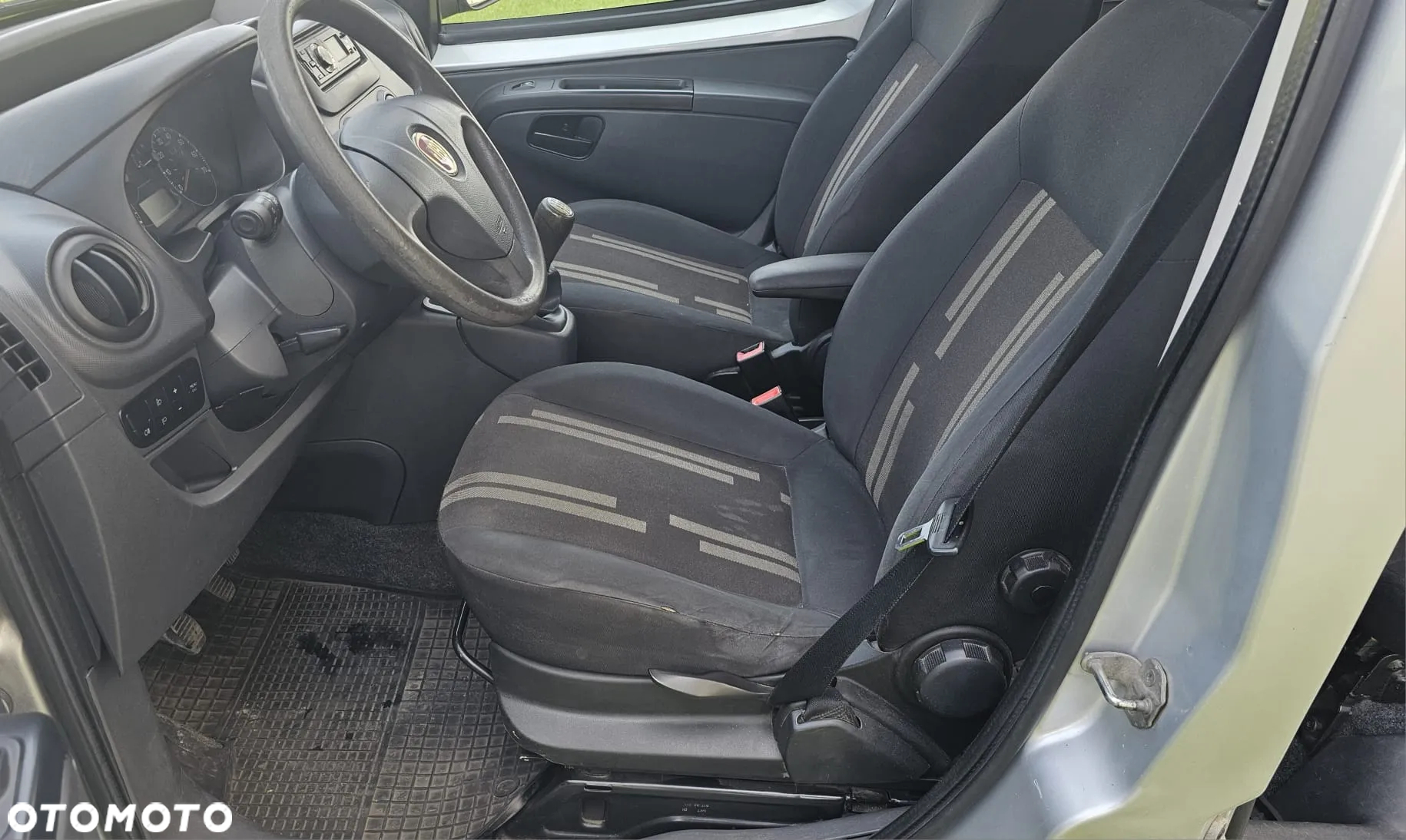 Fiat Fiorino Kombi 1.3 MJ Adventure - 10