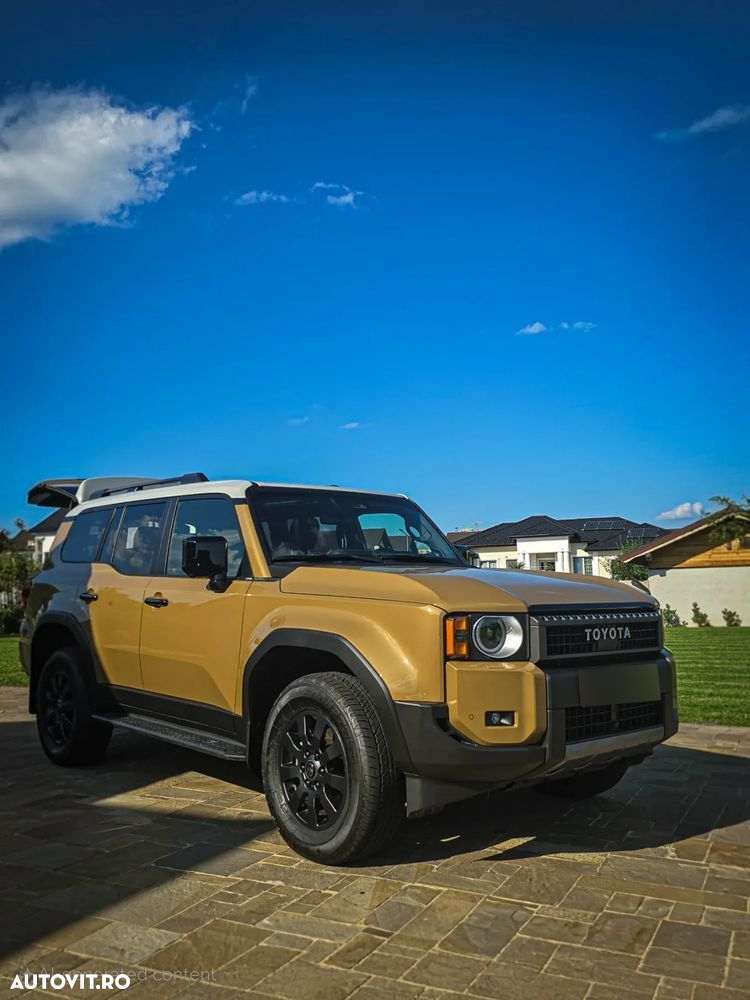 Toyota Land Cruiser - 4