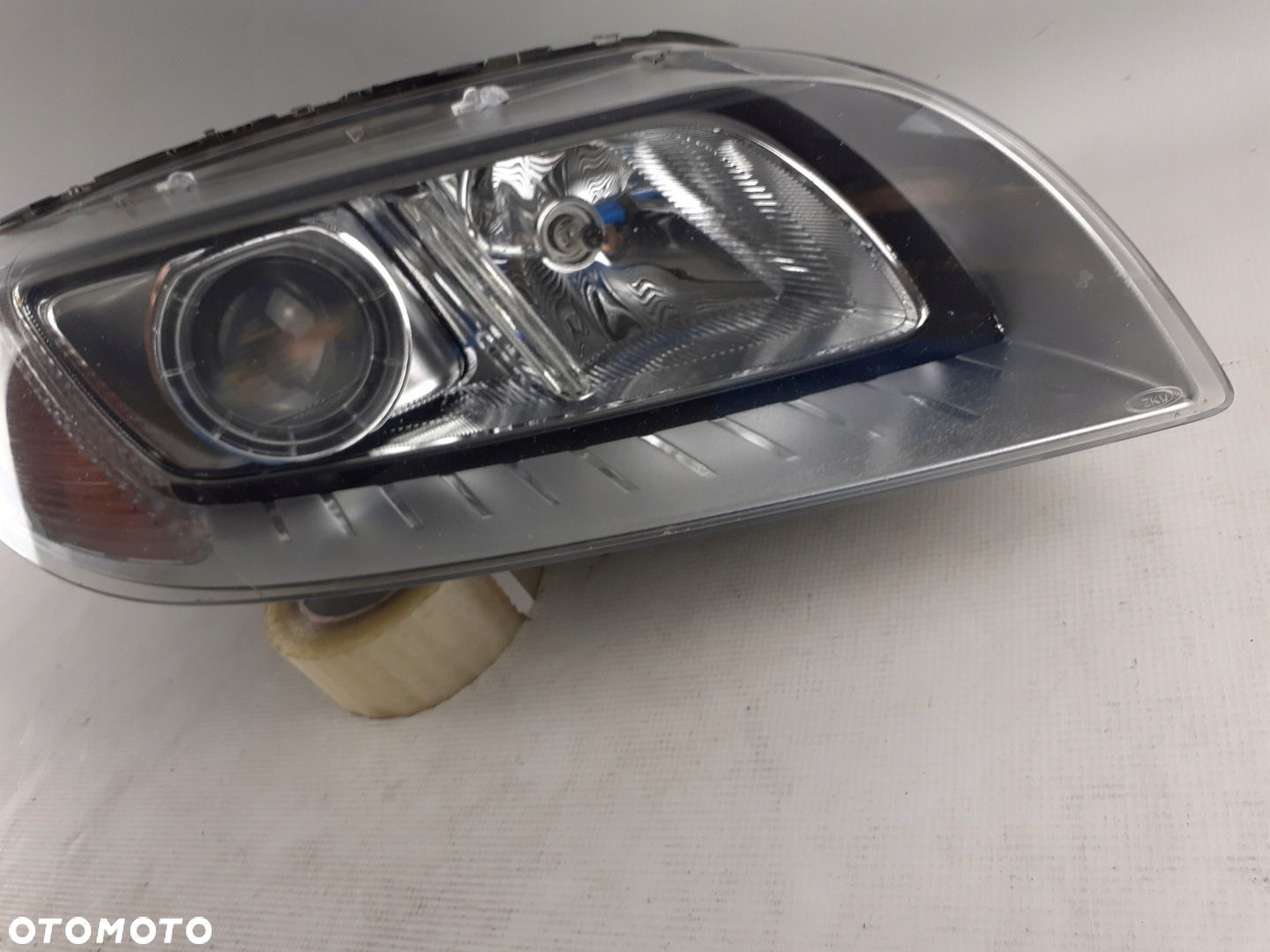 Lampa prawa przód Volvo V70 S80 bi-xenon skr 13-16 - 3