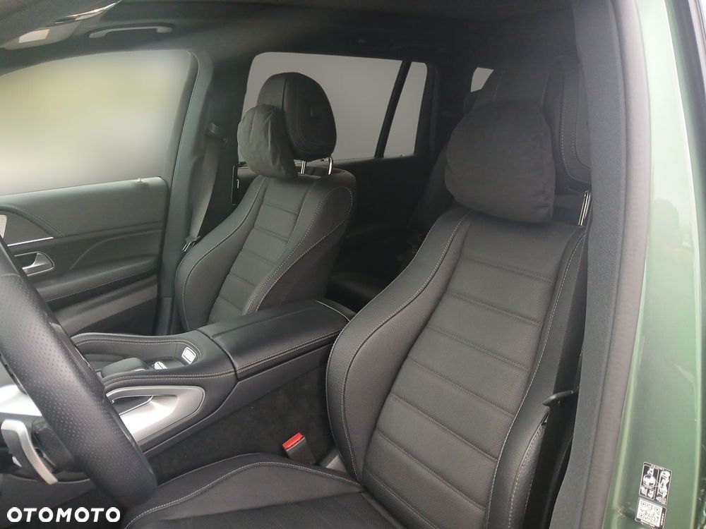 Mercedes-Benz GLS - 26