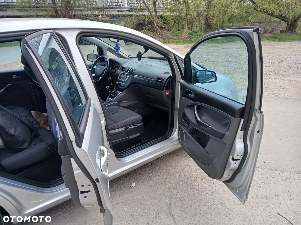 Ford C-MAX 1.8 Titanium - 10