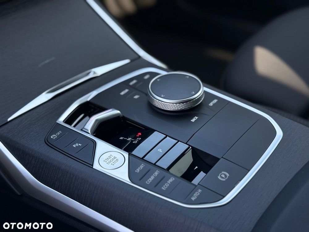 BMW Seria 3 318d mHEV M Sport - 22