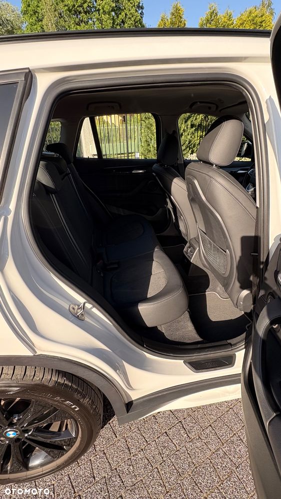 BMW X1 sDrive18i Sport Line - 7