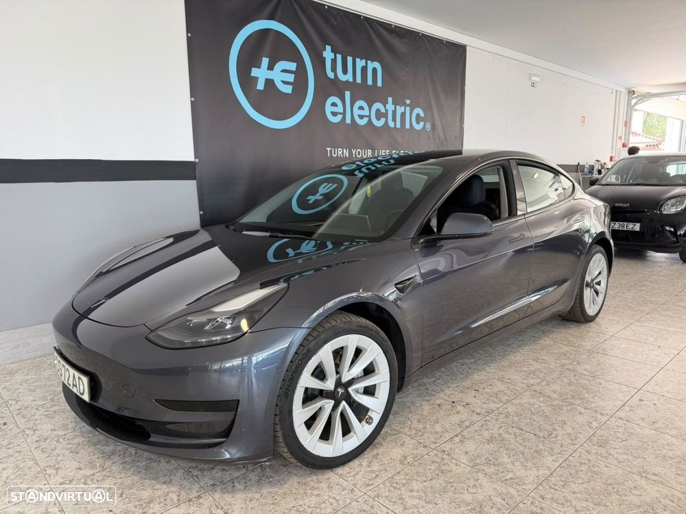 Tesla Model 3 Standard Range Plus RWD - 3