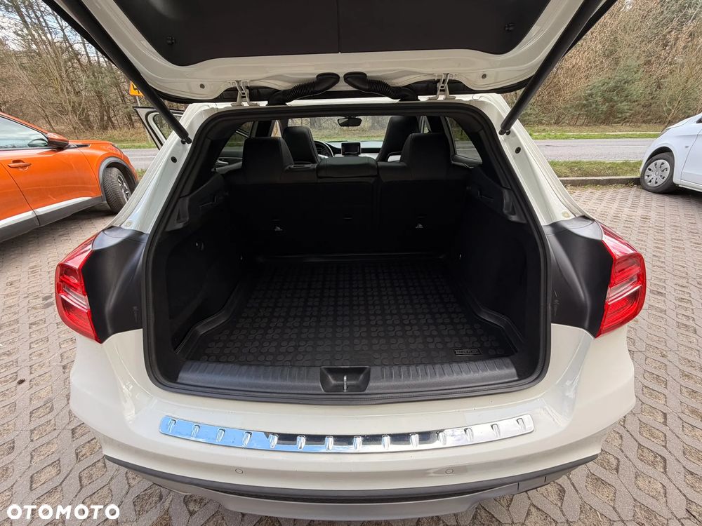 Mercedes-Benz GLA 200 7G-DCT AMG Line - 28
