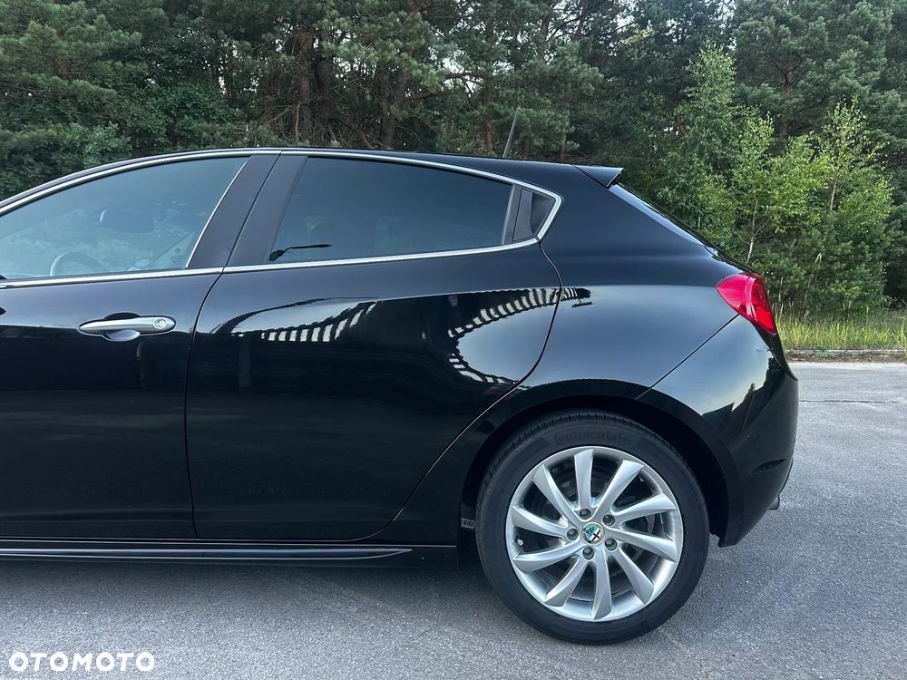 Alfa Romeo Giulietta 1.4 TB 16V Multiair - 15