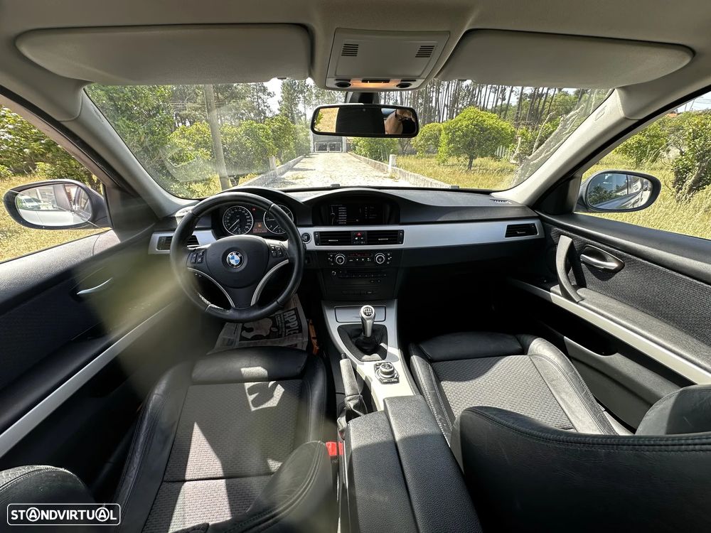 BMW 318 d Navigation - 23
