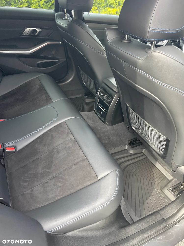 BMW Seria 3 320d xDrive - 5