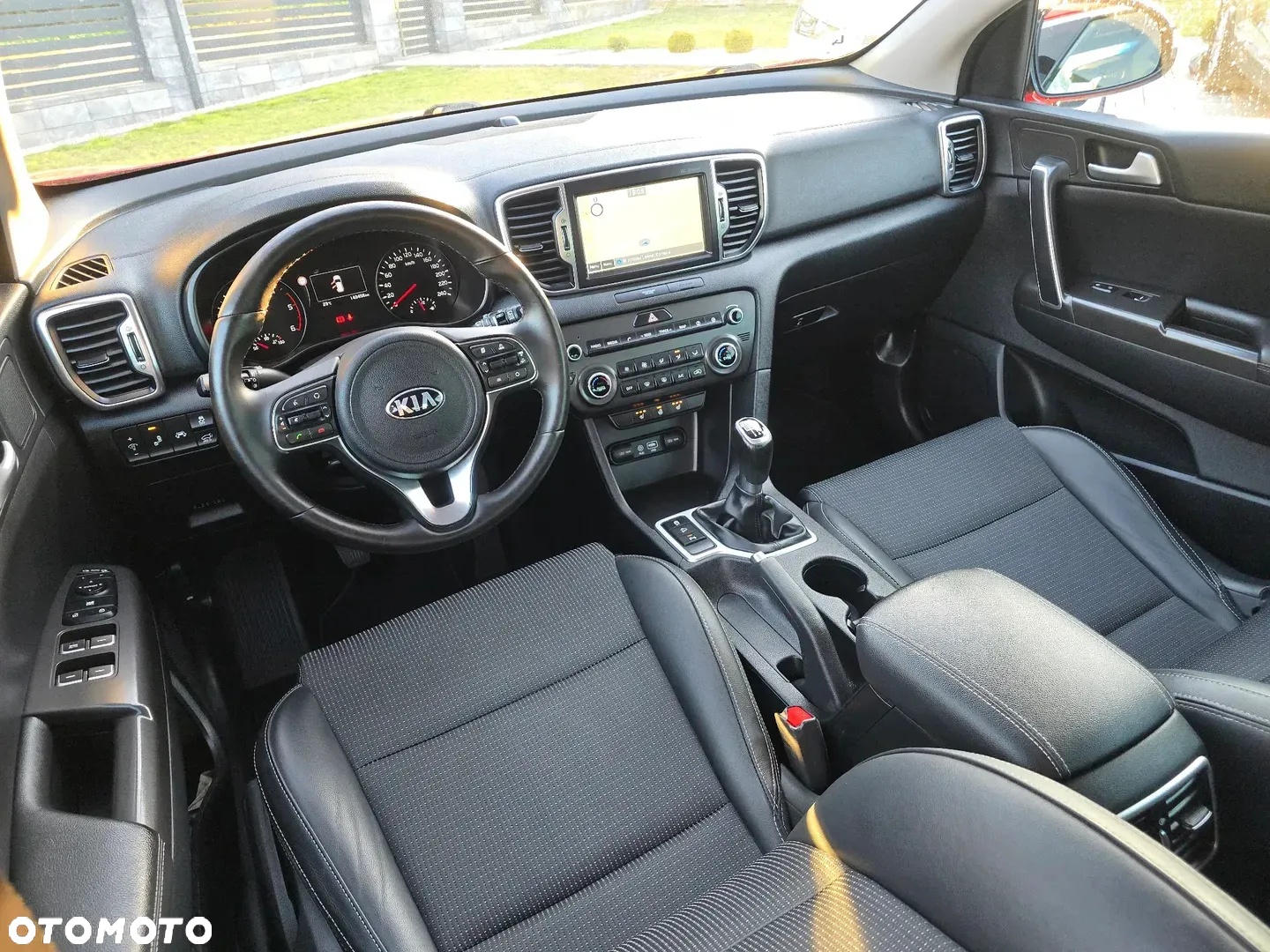 Kia Sportage 2,0 CRDI 2WD ISG Spirit - 22