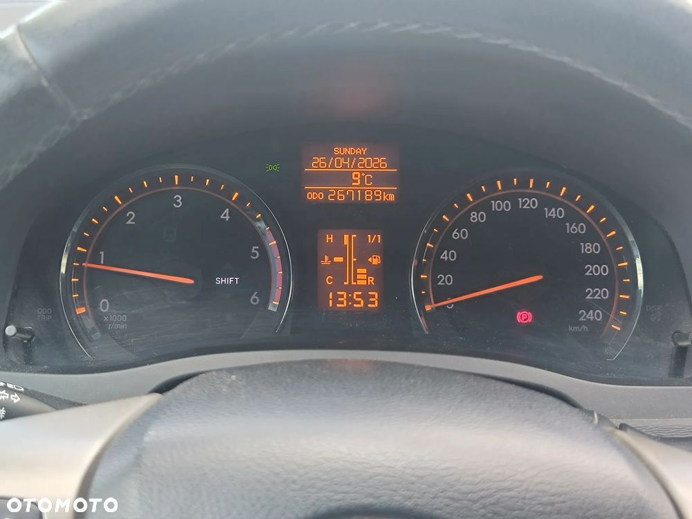 Toyota Avensis 2.0 D-4D Sol - 8