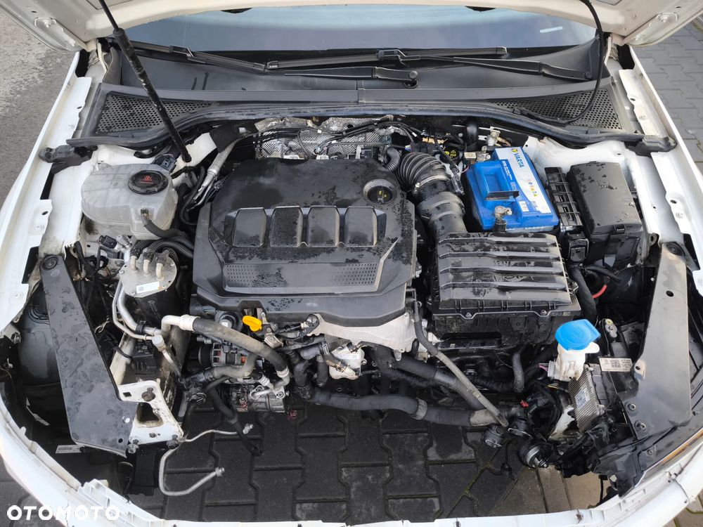 Volkswagen Passat 2.0 TDI SCR DSG Business - 18