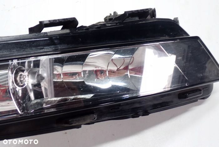 SKODA OCTAVIA III LIFT 17- halogen lewy 5E0941699F - 2