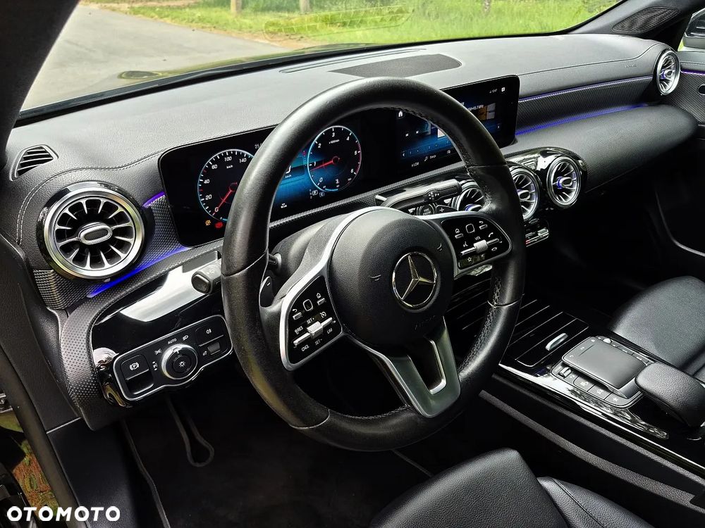 Mercedes-Benz CLA 200 d 8G-DCT Progressive - 12
