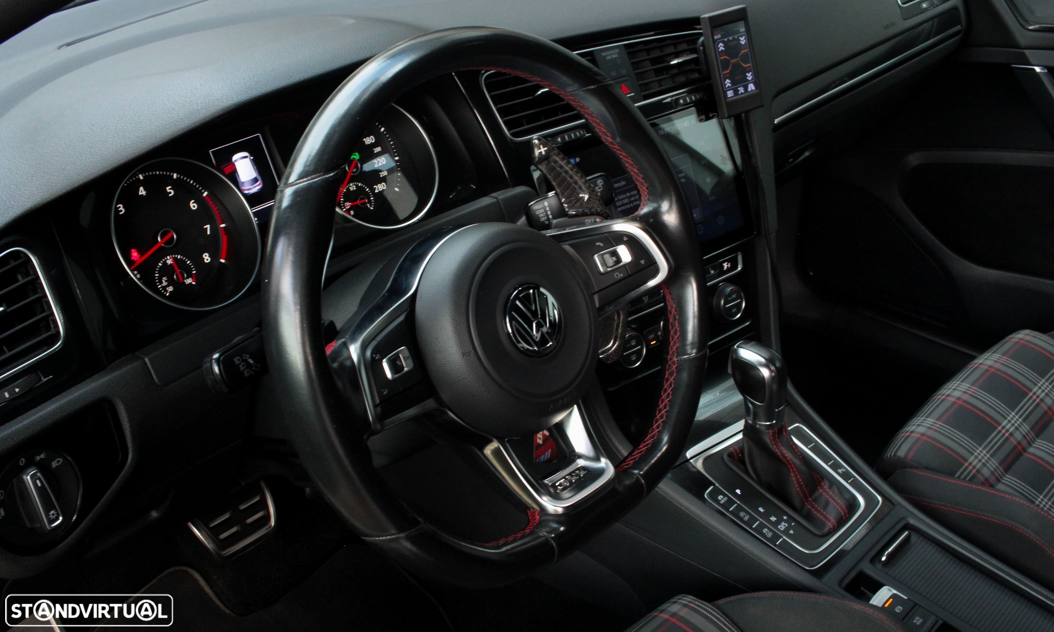 VW Golf 2.0 TSi GTi DSG - 21