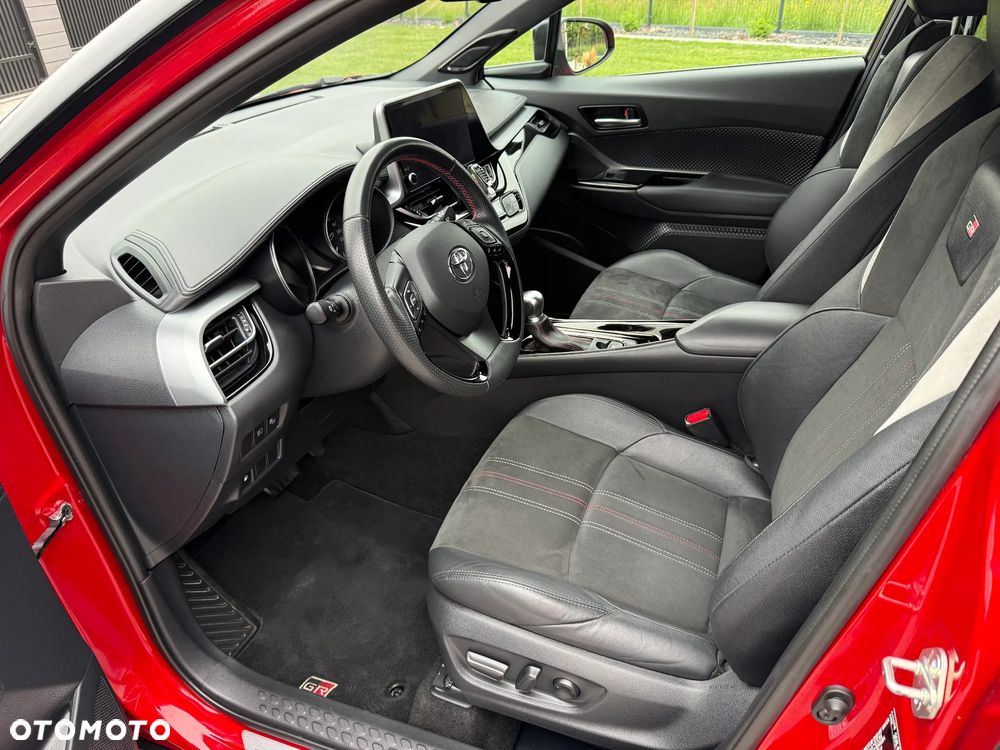 Toyota C-HR 2.0 GR Sport - 32