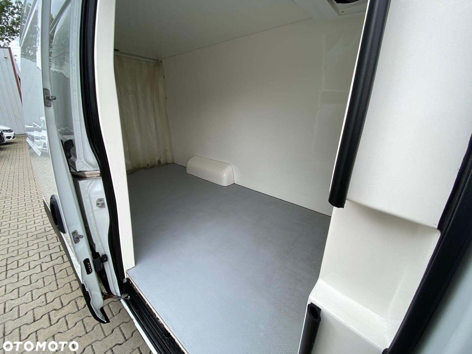 Iveco DAILY 35-140 HI-MATIC CHŁODNIA THERMO KING V200 MAX L2H2 - 26