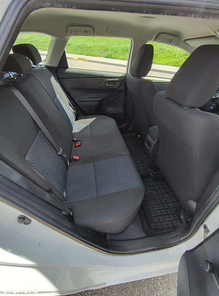 Toyota Auris 1.33 VVT-i Active - 9